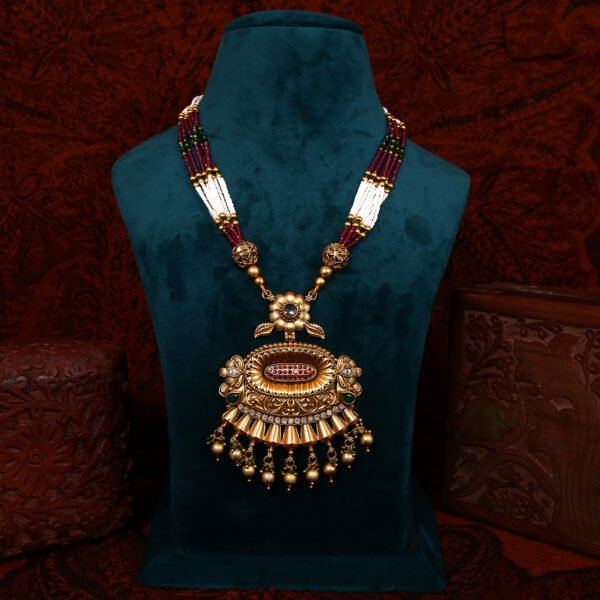 Luxe Splendor - Image 2
