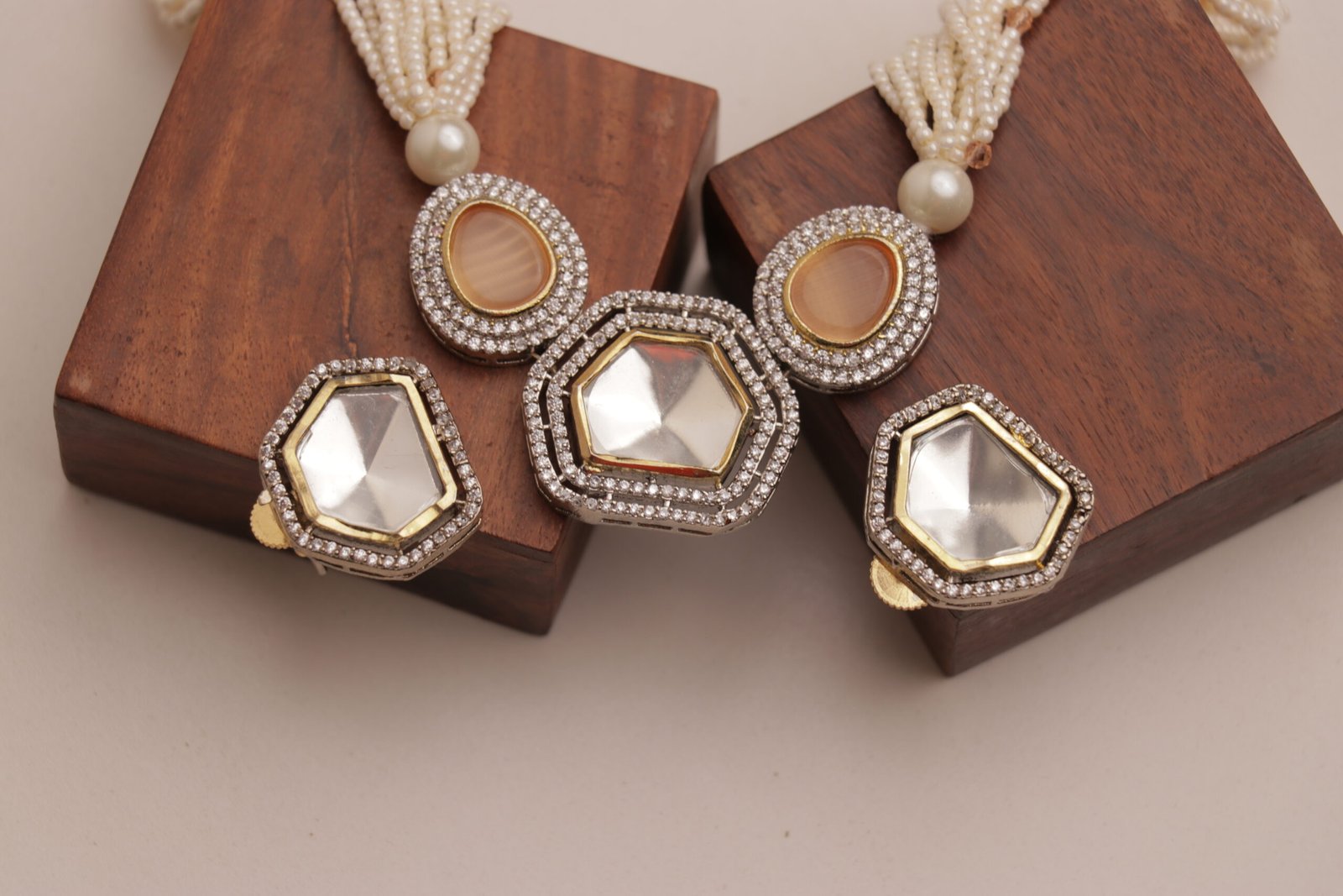 Cinematic Charm (Peach)