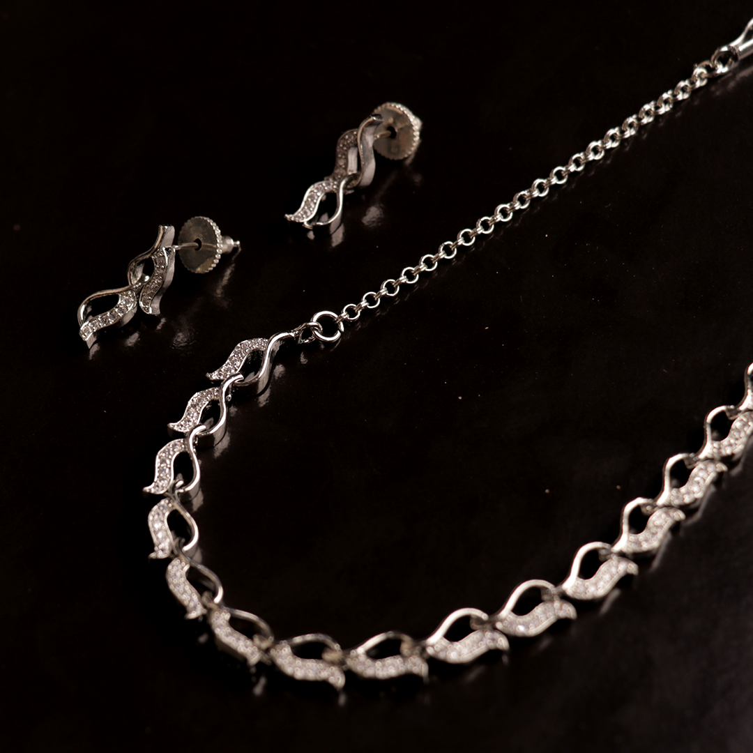 Delicate Waves - Image 3