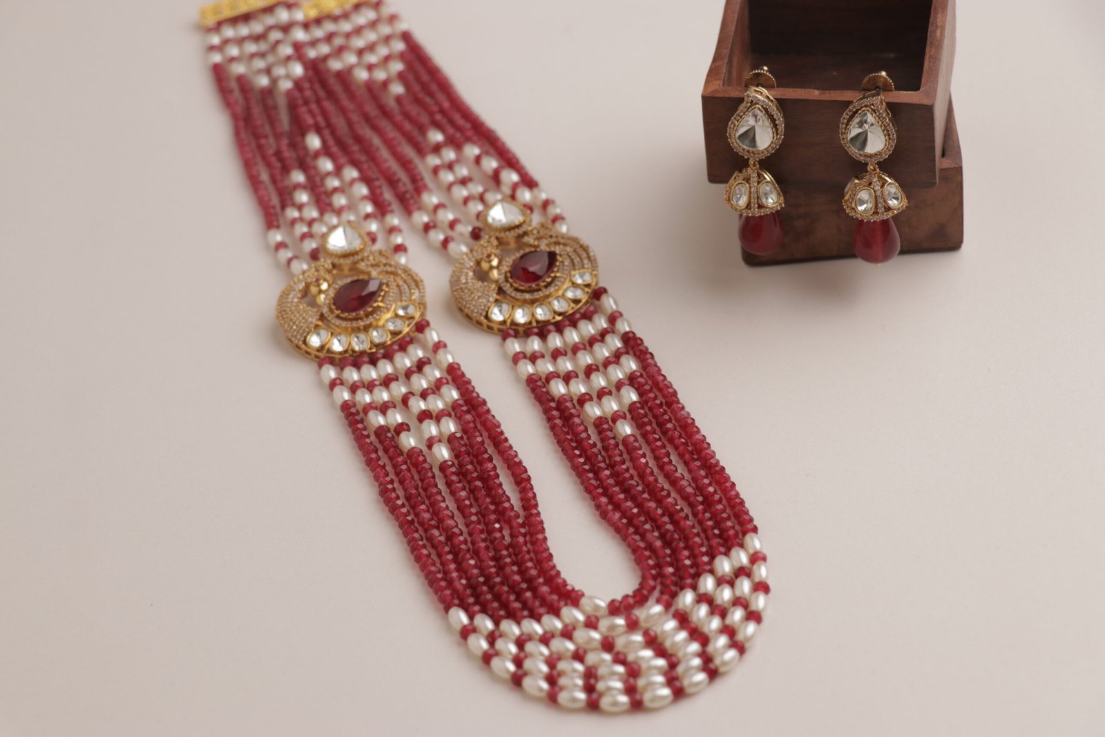 Majestic Mor Glow (Red)