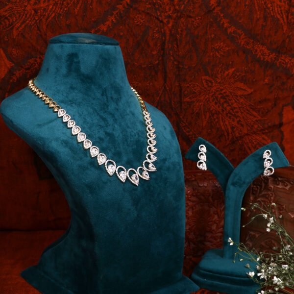 Ivory Dew - Image 4