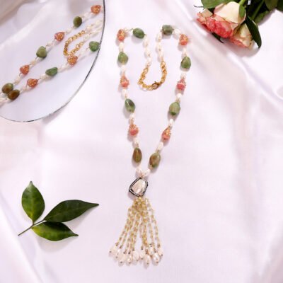 Twilight Tassel (Green-Pink)